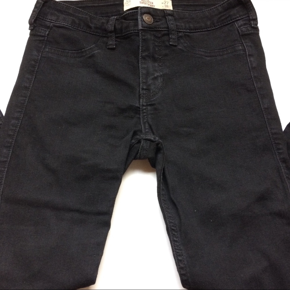Hollister super skinny jeans.